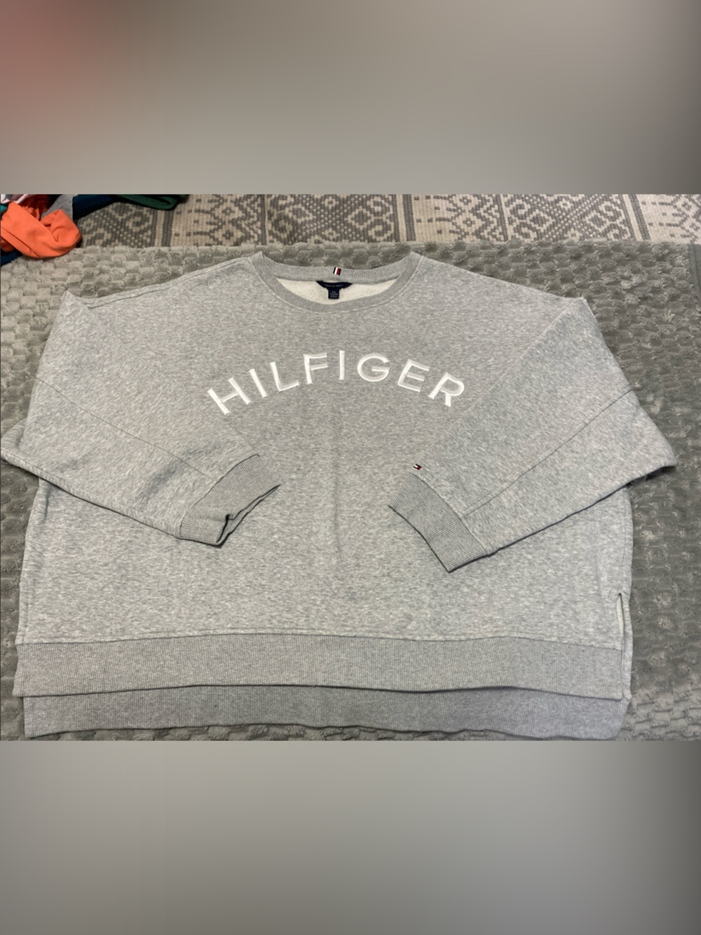 Tommy Hilfiger Gray Crewneck Sweatshirt with Arch Logo